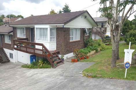 Photo of property in 2/5 Tirimoana Road, Te Atatu South, Auckland, 0602