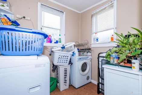 Photo of property in 35 Leonard Street, Waimate, 7924