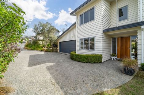 Photo of property in 31 Te Puia Drive, Aotea, Porirua, 5024