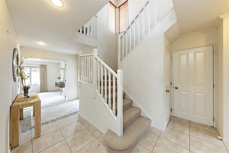 Photo of property in 15 William Woods Court, Flat Bush, Auckland, 2016