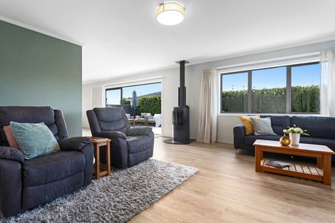 Photo of property in 19 East Bank Road, Thornton, Whakatane, 3193