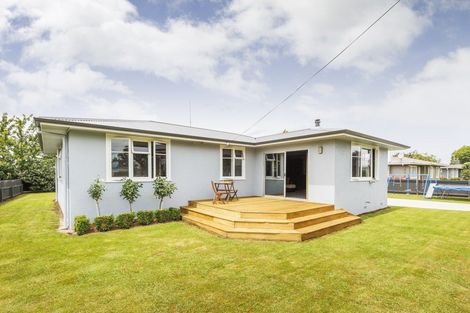 Photo of property in 10 Oriana Place, Highbury, Palmerston North, 4412