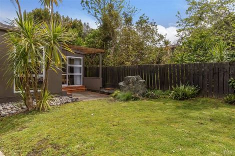 Photo of property in 2/31 Oteha Valley Road, Northcross, Auckland, 0632