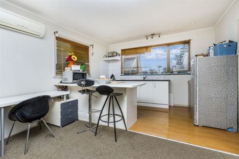 Photo of property in 30 Scott Road, Stanmore Bay, Whangaparaoa, 0932