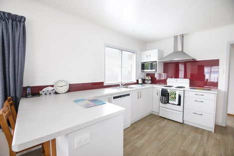 Photo of property in 14 James Foley Avenue, Pirimai, Napier, 4112