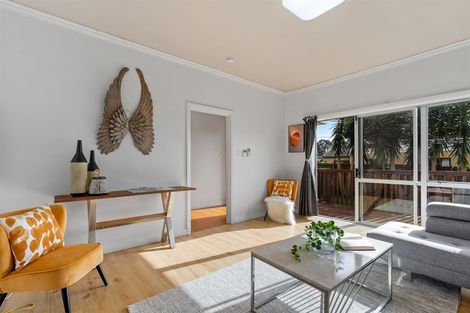 Photo of property in 60a Waimumu Road, Massey, Auckland, 0614