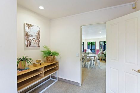 Photo of property in 10 Tararua Crescent, Otaki, 5512