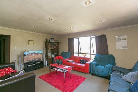 Photo of property in 12 Warkworth Grove, Bell Block, New Plymouth, 4312