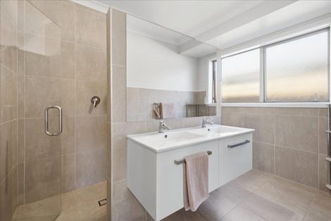 Photo of property in 11 Allington Place, Bethlehem, Tauranga, 3110