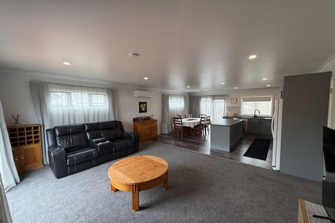 Photo of property in 11a Maxwells Line, Awapuni, Palmerston North, 4412