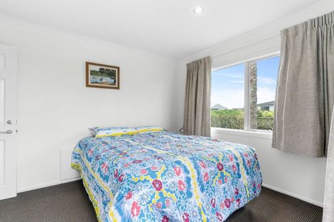 Photo of property in 59c One Tree Point Road, One Tree Point, 0118