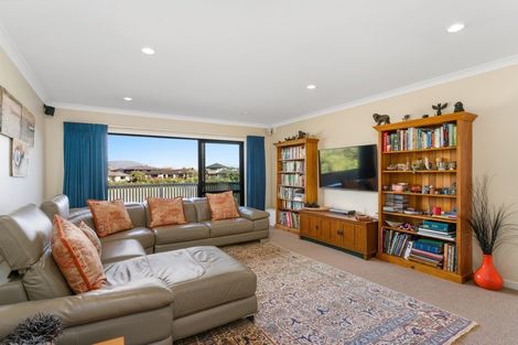 Photo of property in 25 Pateke Way, Paraparaumu Beach, Paraparaumu, 5032