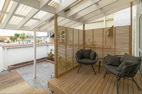 Photo of property in 451 Marine Parade, Napier South, Napier, 4110