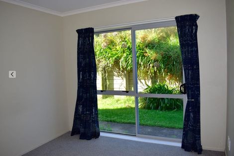 Photo of property in 17a Francis Road, Paraparaumu Beach, Paraparaumu, 5032