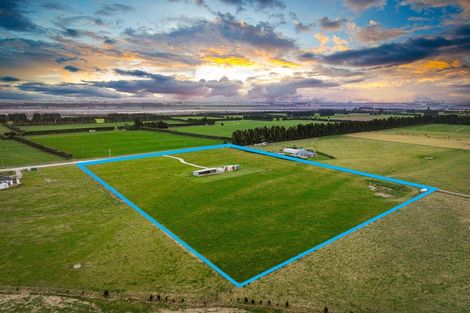 Photo of property in 1260 Thongcaster Road, Burnt Hill, 7495