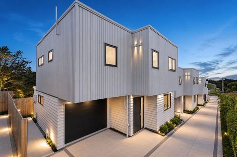 Photo of property in 22b Aorangi Place, Birkenhead, Auckland, 0626