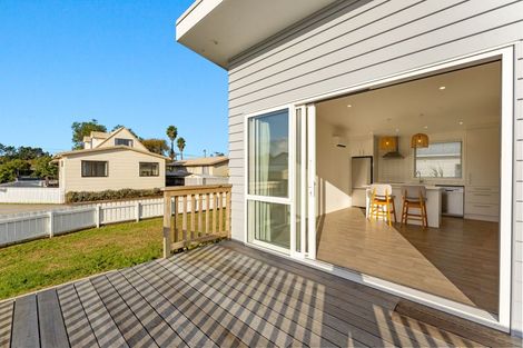 Photo of property in 6 Te Moau Avenue, Parakai, 0830