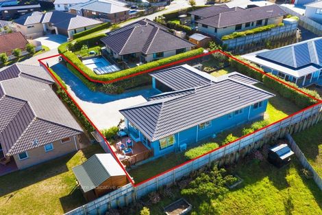 Photo of property in 18 Tokerau Crescent, Pukekohe, 2120