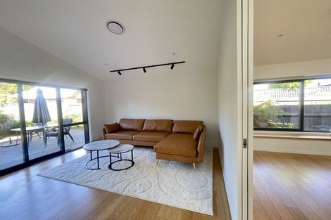 Photo of property in 242 Memorial Avenue, Burnside, Christchurch, 8053