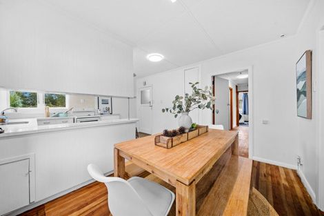 Photo of property in 79 Victoria Street, Carterton, 5713