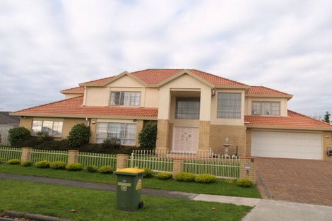 Photo of property in 1 Aspatria Place, Northpark, Auckland, 2013