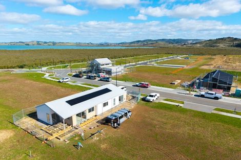 Photo of property in 1 Windward Avenue, Port Whangarei, 0110