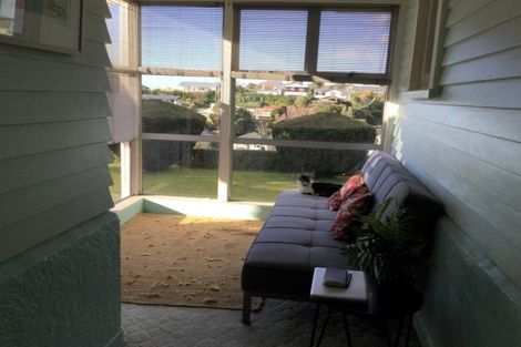 Photo of property in 9 Lynmouth Heights, Lynmouth, New Plymouth, 4310