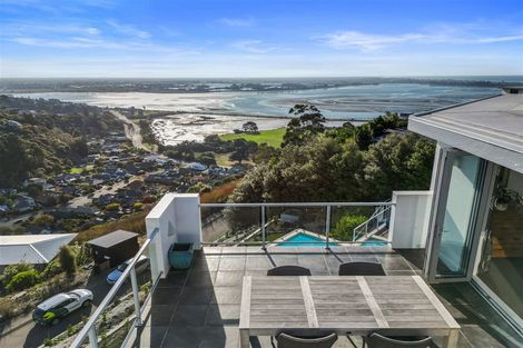 Photo of property in 4 Gazelle Lane, Redcliffs, Christchurch, 8081