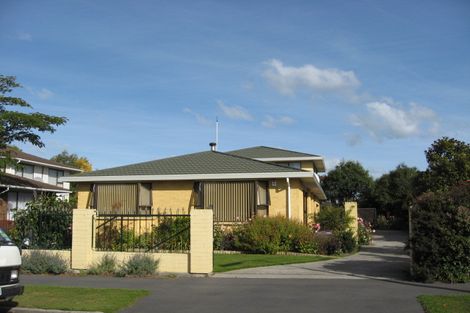 Photo of property in 31 Montclare Avenue, Ilam, Christchurch, 8041