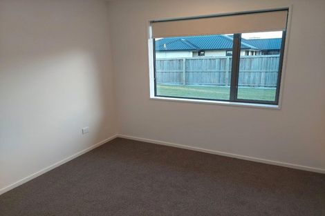 Photo of property in 118 Shillingford Boulevard, Rolleston, 7615