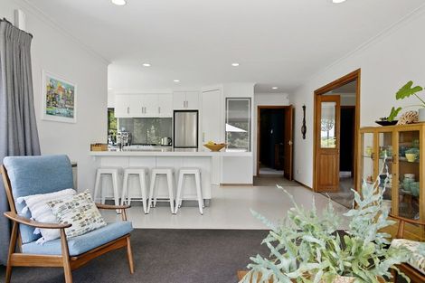 Photo of property in 34 Matuku Street, Two Mile Bay, Taupo, 3330