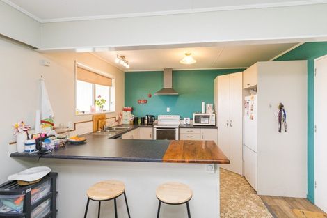 Photo of property in 26 Kennedy Avenue, Feilding, 4702