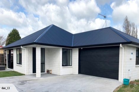 Photo of property in 23a Cotton Street, St Andrews, Hamilton, 3200