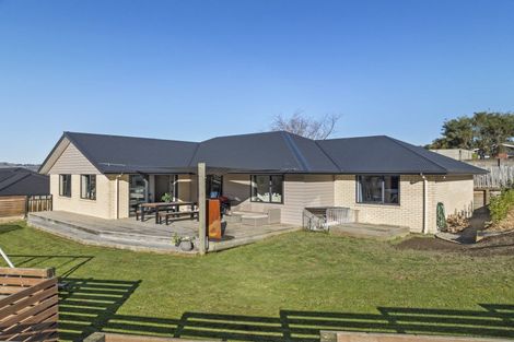 Photo of property in 18 Goddard Way, Sawyers Bay, Port Chalmers, 9023