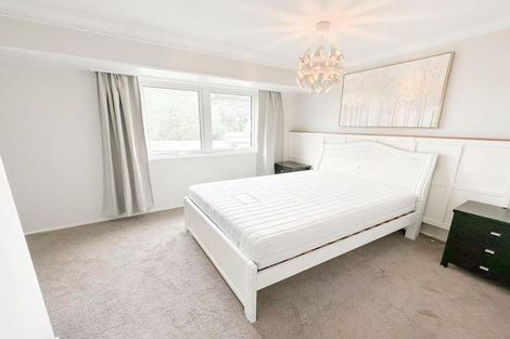 Photo of property in 5 Glenmore Road, Sunnyhills, Auckland, 2010