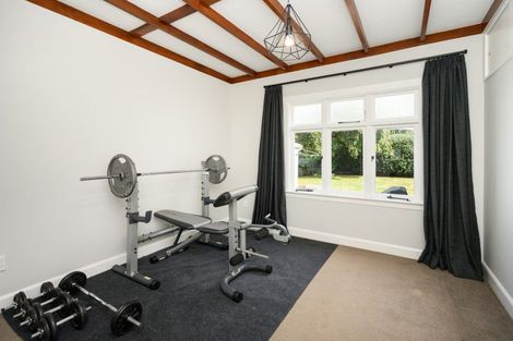 Photo of property in 10 Kingswood Street, Takaro, Palmerston North, 4412