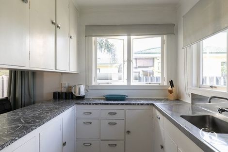 Photo of property in 24 Mill Road, Clive, 4102