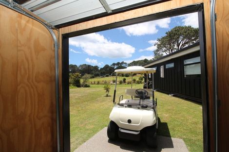Photo of property in 111 Benjamin Place, Matarangi, Whitianga, 3592