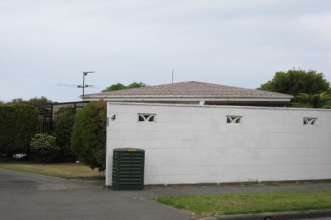 Photo of property in 4 Cowes Street, Avondale, Christchurch, 8061
