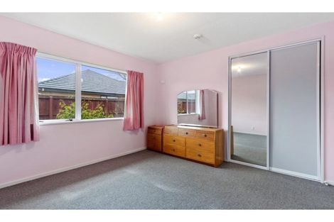 Photo of property in 2/139 Gilberthorpes Road, Hei Hei, Christchurch, 8042