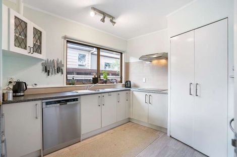 Photo of property in 13 Park Estate Road, Rosehill, Papakura, 2113