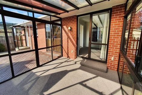 Photo of property in 1/44 Pinehurst Crescent, Russley, Christchurch, 8042