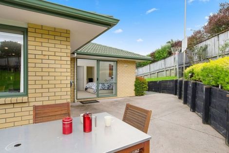 Photo of property in 14 Tauranga Place, Orewa, 0931