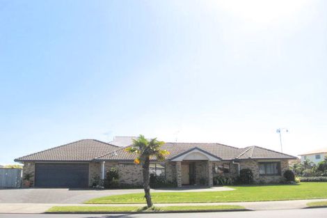 Photo of property in 16 Palm Beach Boulevard, Papamoa Beach, Papamoa, 3118