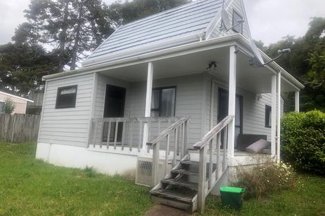 Photo of property in 31 Eskdale Road, Birkdale, Auckland, 0626