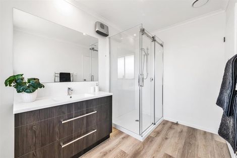 Photo of property in 10 Beauford Place, Parklands, Christchurch, 8083