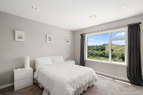 Photo of property in 75 Dalmore Way, Acacia Bay, Taupo, 3385