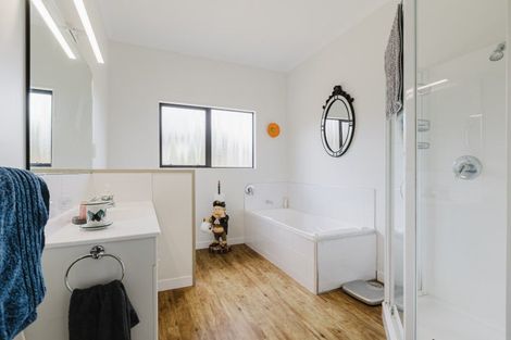 Photo of property in 52 Riccarton Road, Pahiatua, 4910