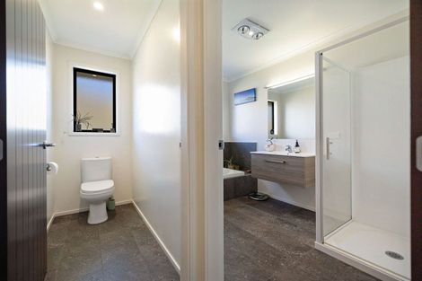 Photo of property in 4 Banbury Terrace, Lower Shotover, Queenstown, 9304