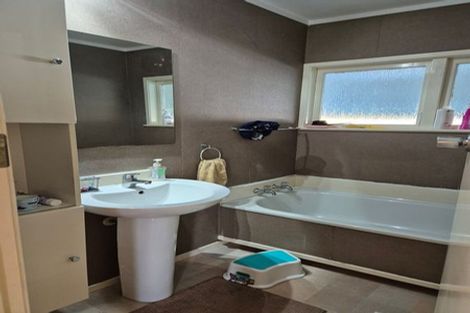 Photo of property in 36 Ingram Street, Papakura, 2110